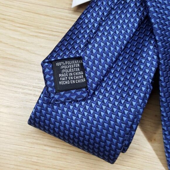 PERRY ELLIS Mens Neck Tie Blue Micro Square Geometric - Picture 2 of 5